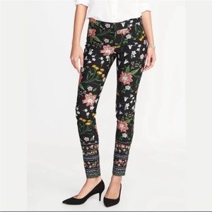 Old Navy Pixie Pants - Floral